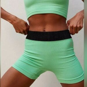 FP Movement By Free People Prajna Fresh Cut Green Ribbed Yoga Shorts Sz M/L NWT